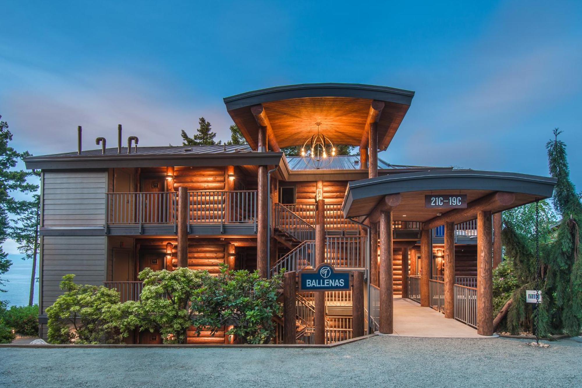 Tigh-Na-Mara Seaside Spa Resort Parksville Exterior photo