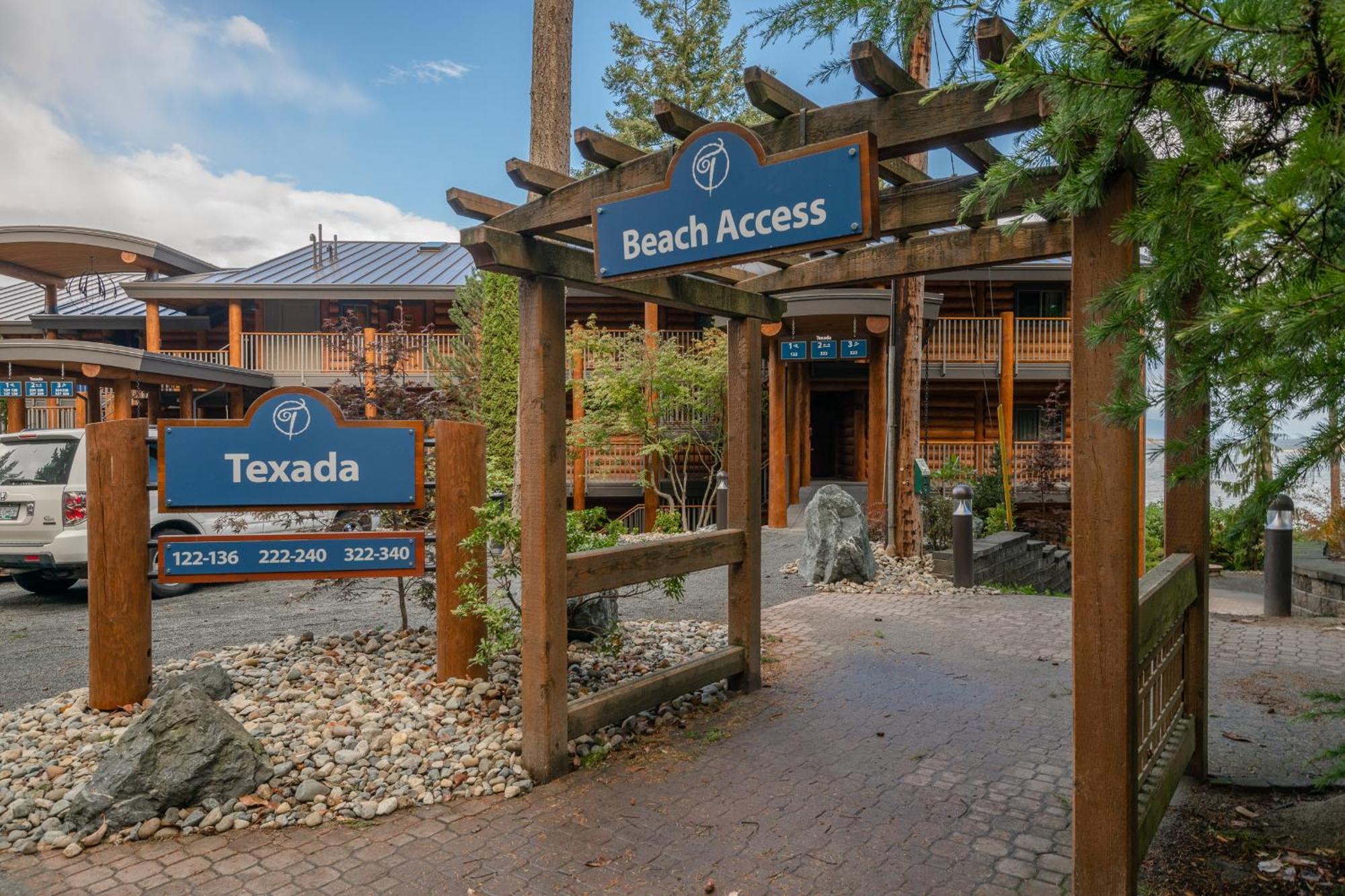 Tigh-Na-Mara Seaside Spa Resort Parksville Exterior photo