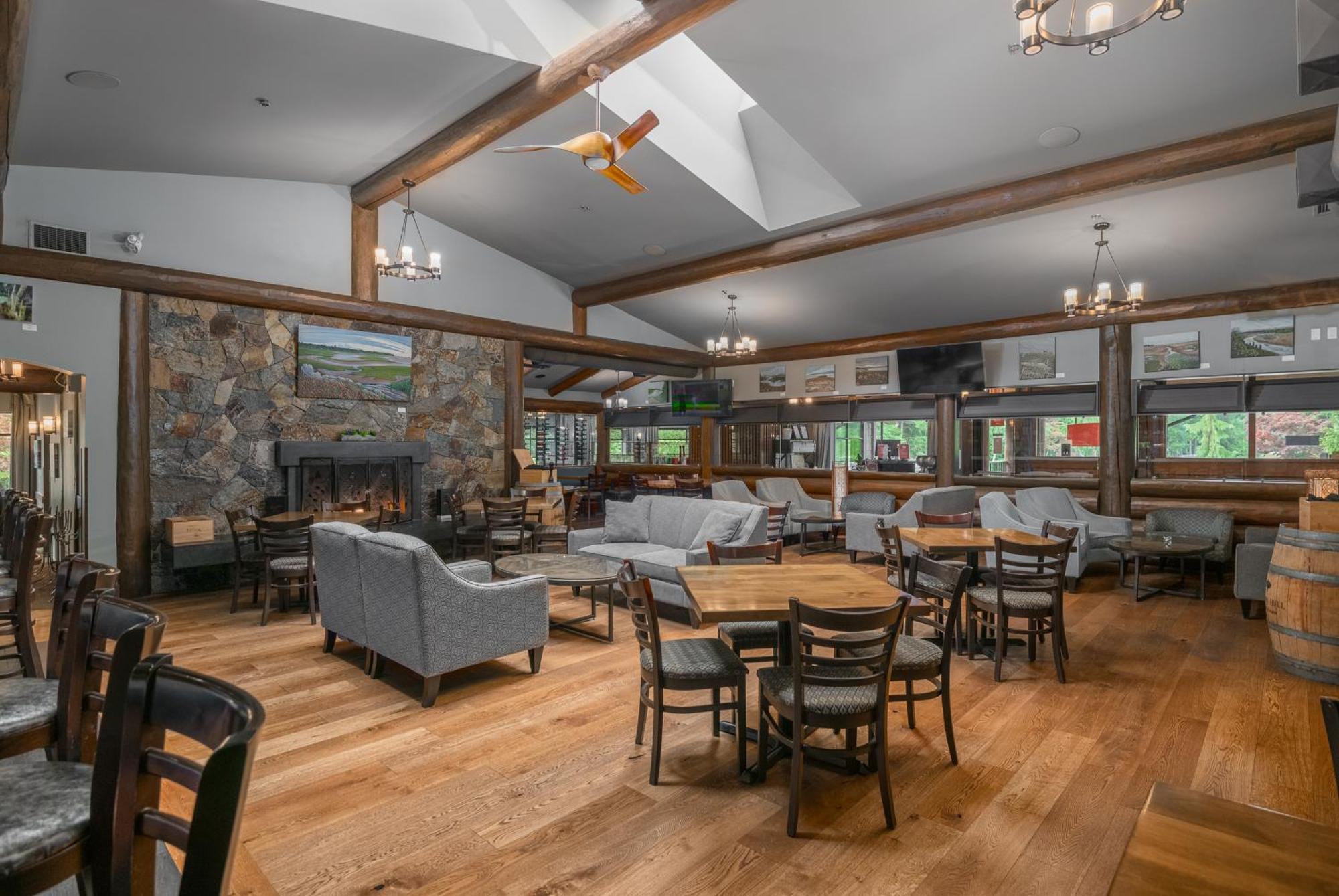 Tigh-Na-Mara Seaside Spa Resort Parksville Exterior photo