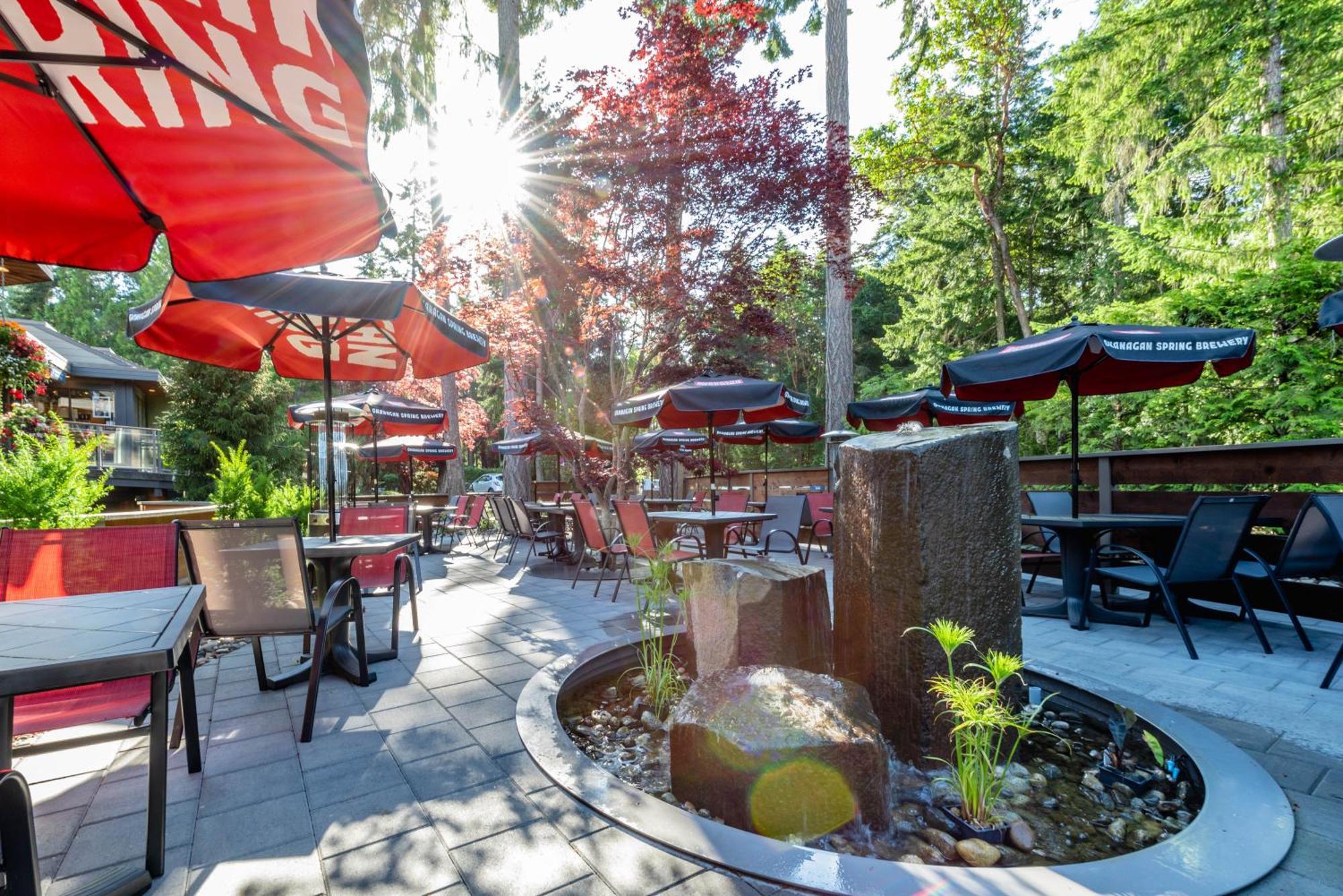 Tigh-Na-Mara Seaside Spa Resort Parksville Exterior photo