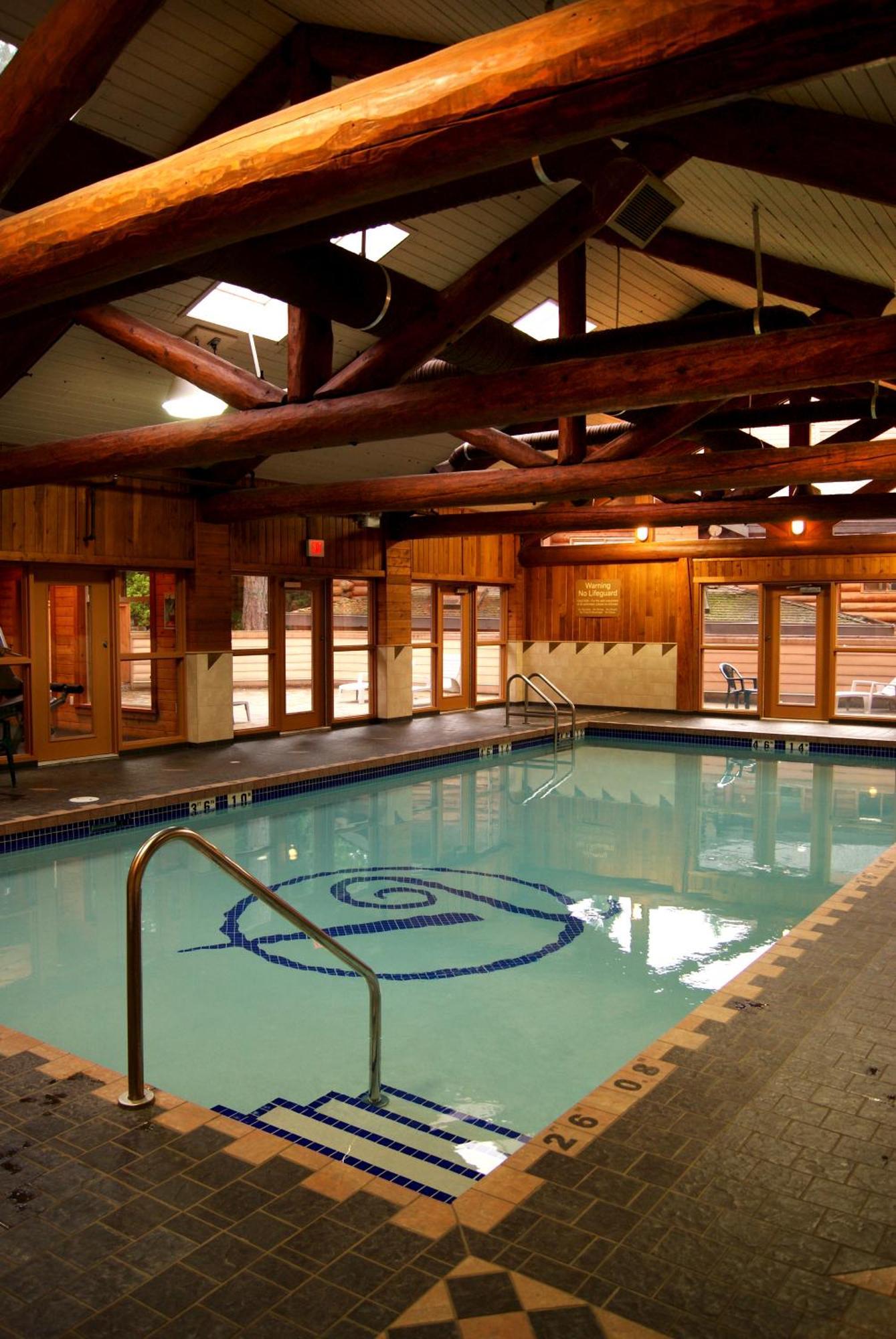 Tigh-Na-Mara Seaside Spa Resort Parksville Exterior photo
