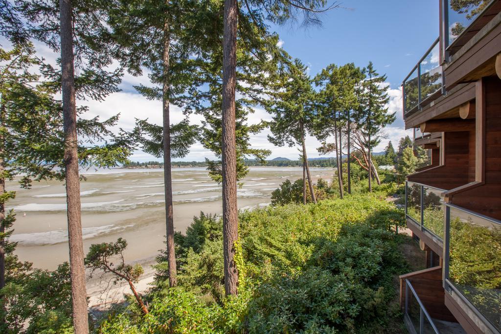 Tigh-Na-Mara Seaside Spa Resort Parksville Exterior photo