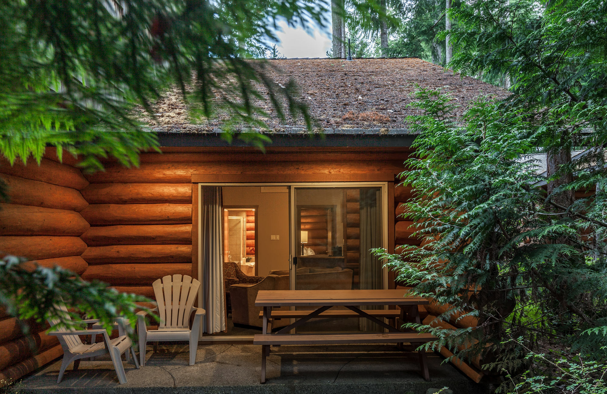 Tigh-Na-Mara Seaside Spa Resort Parksville Exterior photo